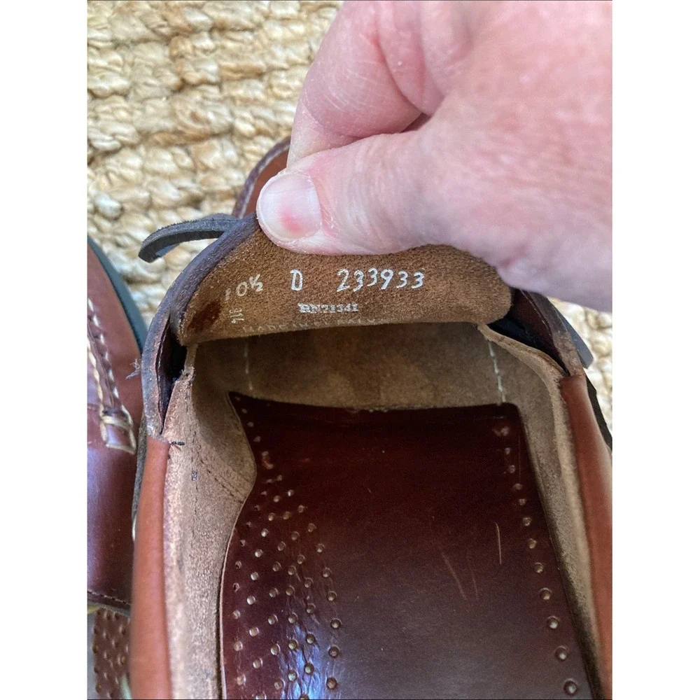 L.L. Bean Men's Chestnut Brown Leather Boat Shoe Size 10.5D Loafers‎ Slip On